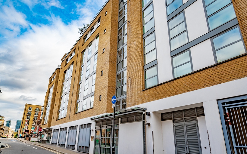 Chinnocks Wharf development of apartments in Limehouse E14