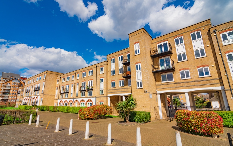 Ferguson Close riverside apartments viewed from the Thames Path