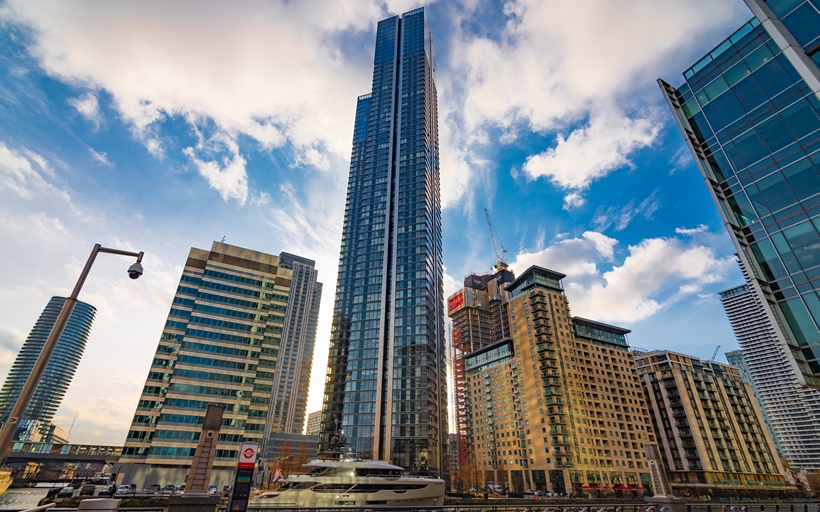 Hampton Tower in Canary Wharf by Berkeley Homes