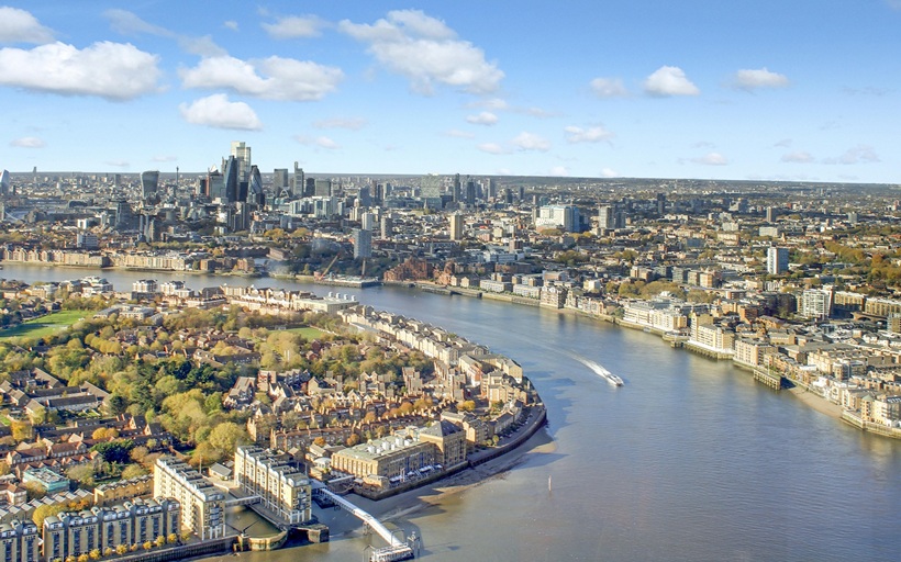 Westerley apartment views from Landmark Pinnacle in Canary Wharf