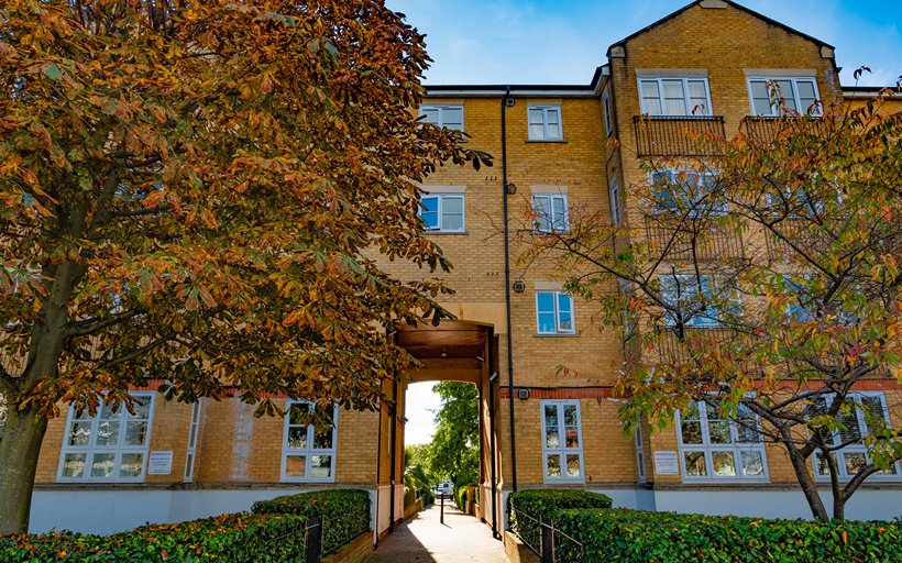 Wheat Sheaf Close apartments in Mill Quay, E14