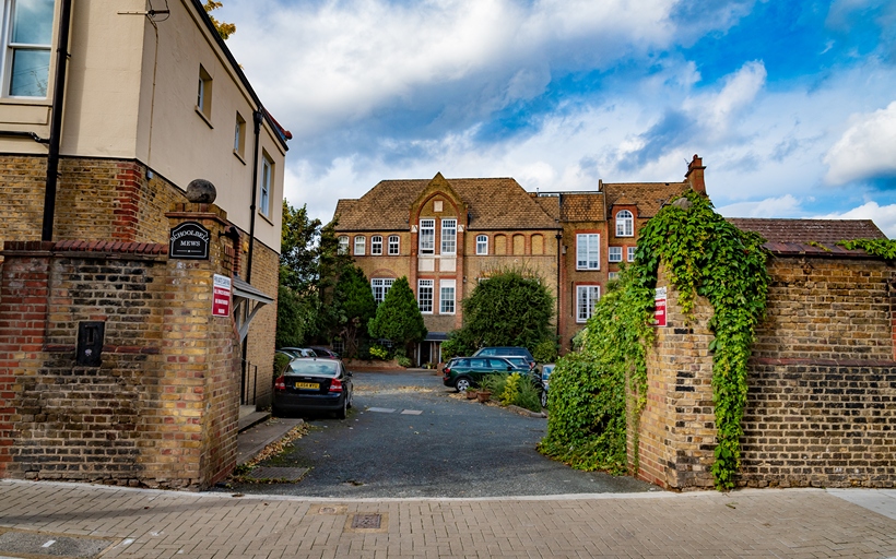 Schoolbell Mews in Bow E3
