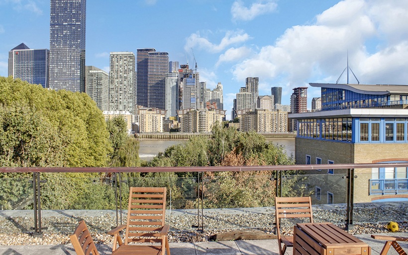 View from the Stanton House communal roof terrace towards Canary Wharf