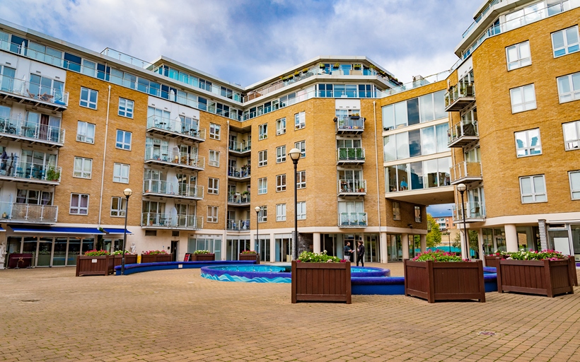 Water feature and fountain at The Mosaic E14