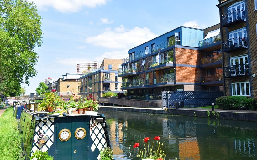 Gunmakers Wharf pictured from the opposite bank of the Hertford Union Canal