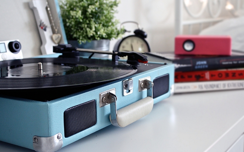 Background music can create a welcoming atmosphere